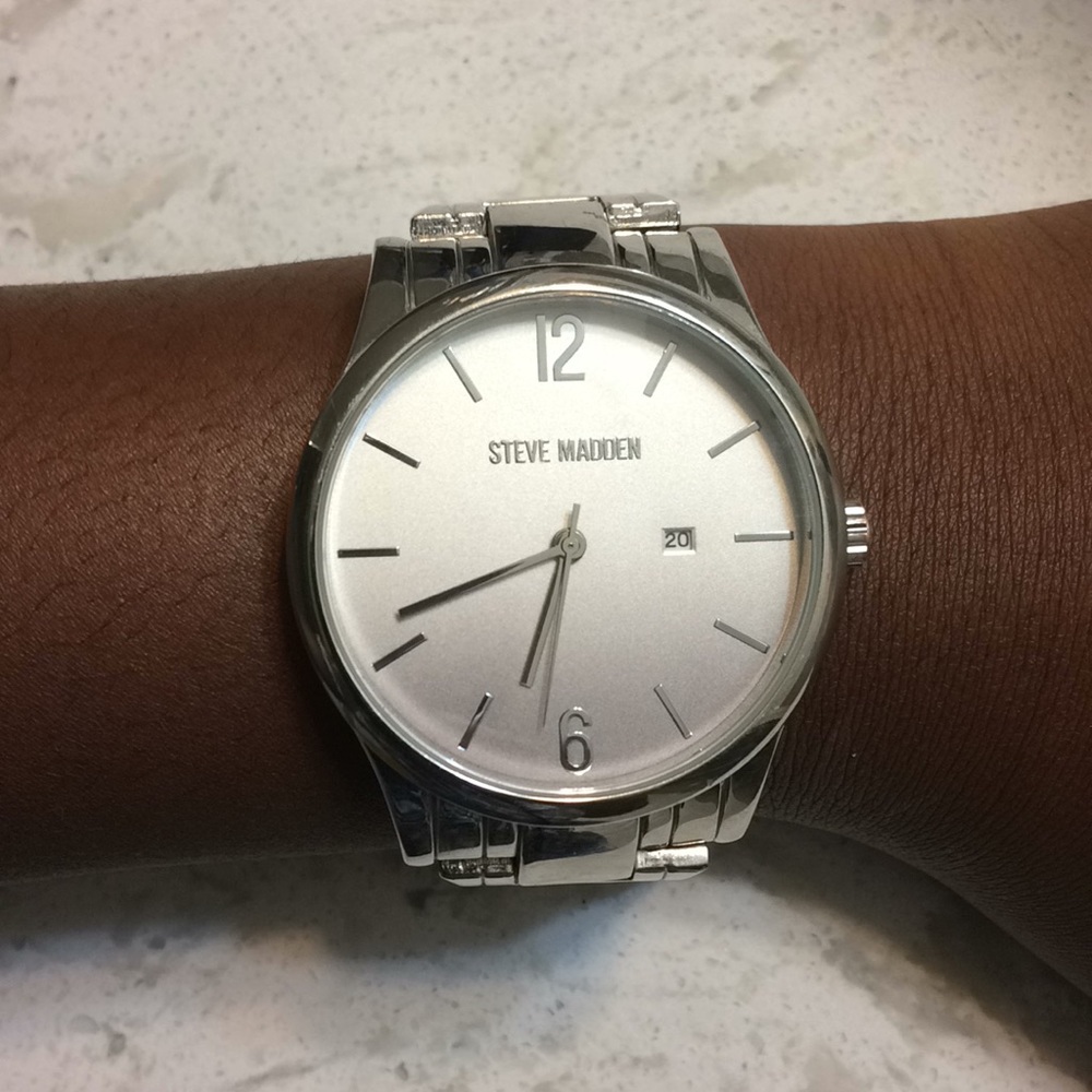 Steve Madden Watch - Picture 4 of 5